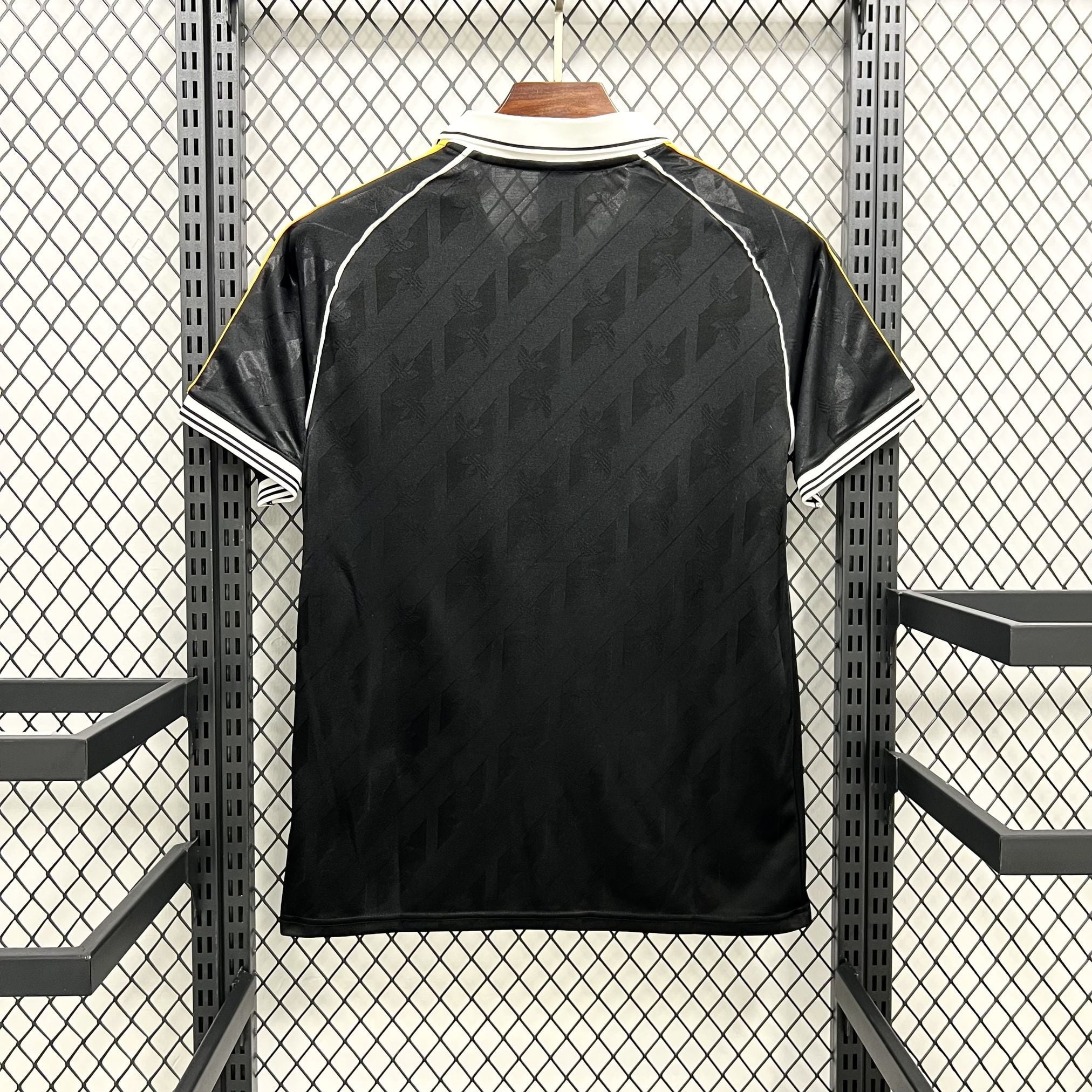Camiseta Real Madrid edición casual 26/27 negra - vista trasera