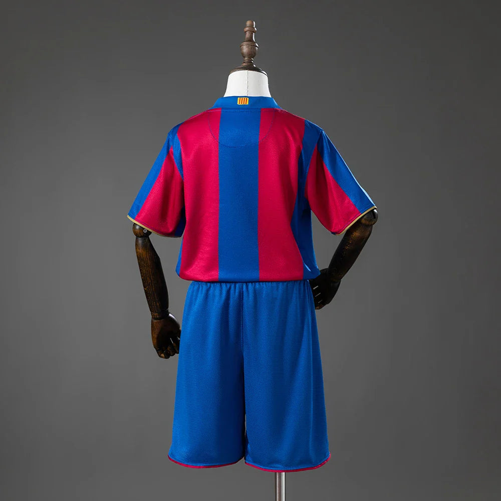 Conjunto retro Barcelona primera equipación 07/08 para niños, espalda lisa - vista trasera