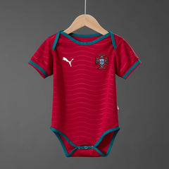 Body de bebé de Portugal primera equipación Mundial 2026 rojo - vista frontal