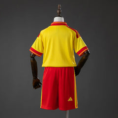 Conjunto infantil del RC Lens primera equipación 26/27 amarillo y rojo - vista trasera