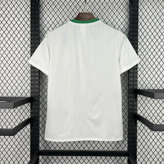 Camiseta Brasil edición especial clásica 2026 - vista trasera