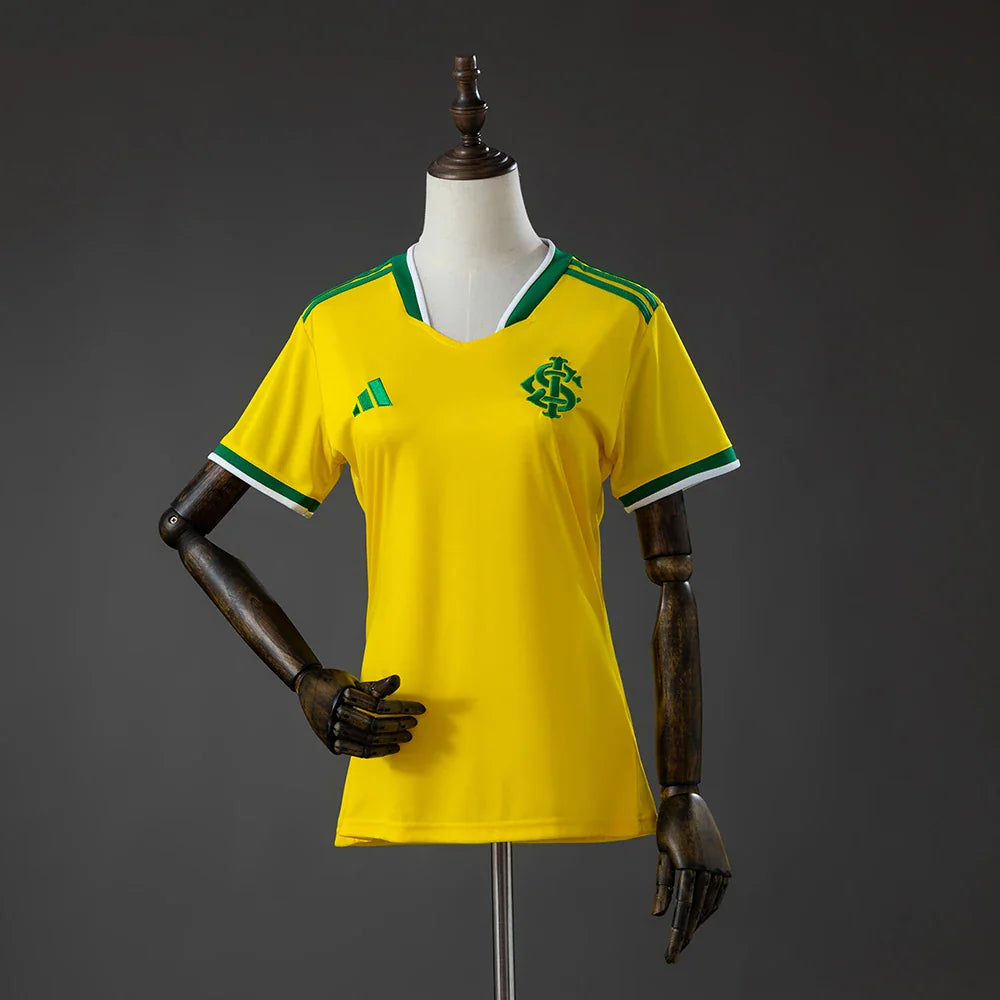 Camiseta Internacional edición especial amarilla 26/27 mujer - vista frontal