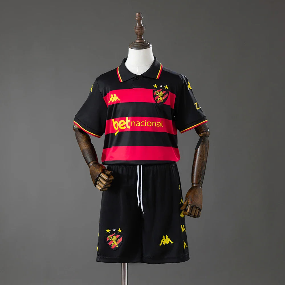 Conjunto infantil Sport Recife primera equipación 26/27 negro con franjas rojas - vista frontal