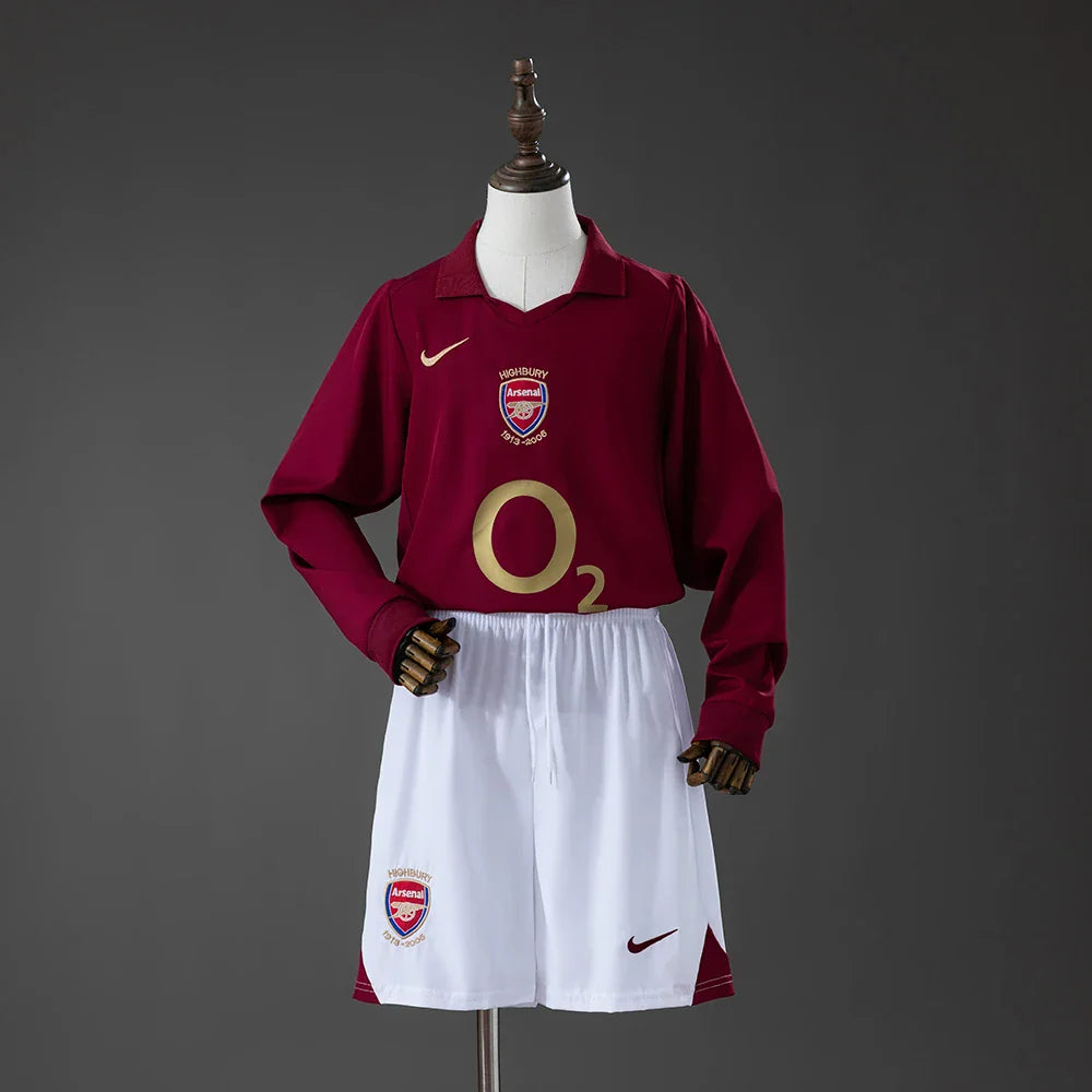 Conjunto retro Arsenal primera equipación 05/06 manga larga para niños - vista frontal