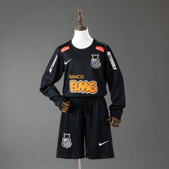 Conjunto infantil de manga larga del Santos segunda equipación 12/13 negro - vista frontal