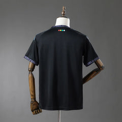 Camiseta del Colo Colo 26/27 con la espalda negra lisa - vista trasera