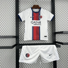 Conjunto infantil blanco del Paris Saint-Germain segunda equipación 26/27 - vista frontal