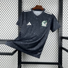 Camiseta especial de México Mundial 2026 en gris grafito - vista frontal