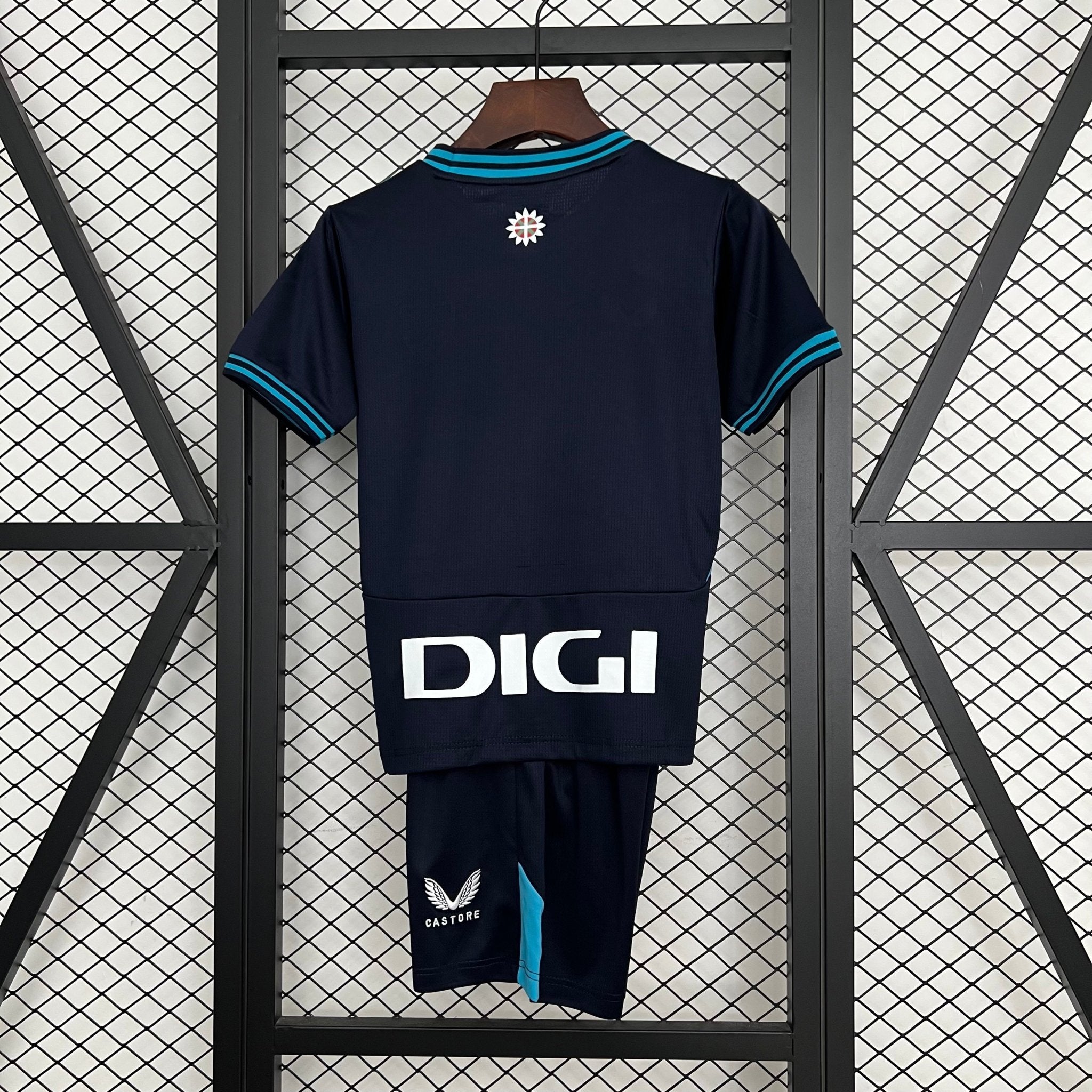 ATHLETIC BILBAO SEGUNDA EQUIPACIÓN 25/26 NIÑOS - Bota de Oro Tienda