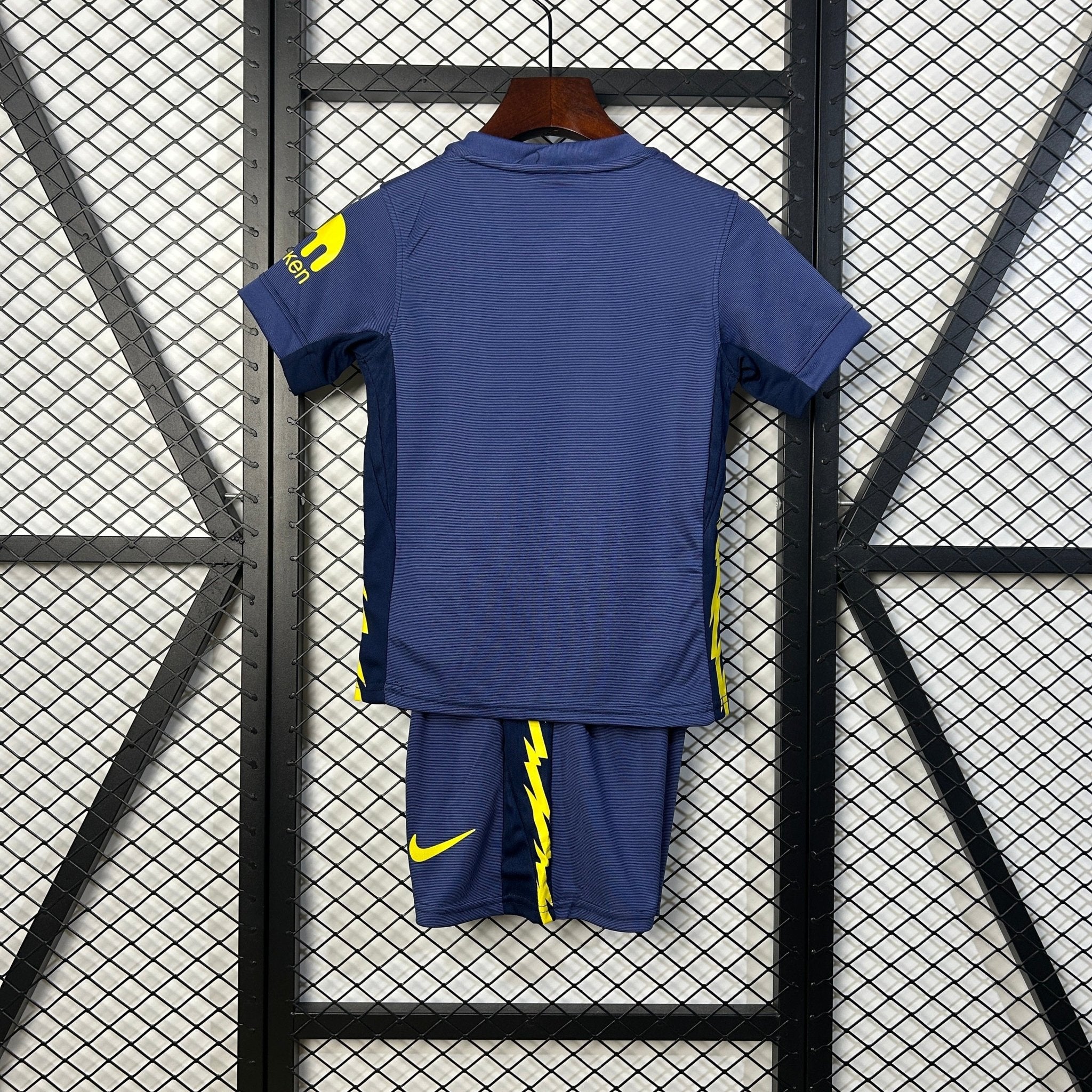 ATLÉTICO DE MADRID SEGUNDA EQUIPACIÓN 25/26 NIÑOS - Bota de Oro Tienda