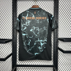 BAYERN MUNICH II 24/25 HOMBRE - Bota de Oro Tienda