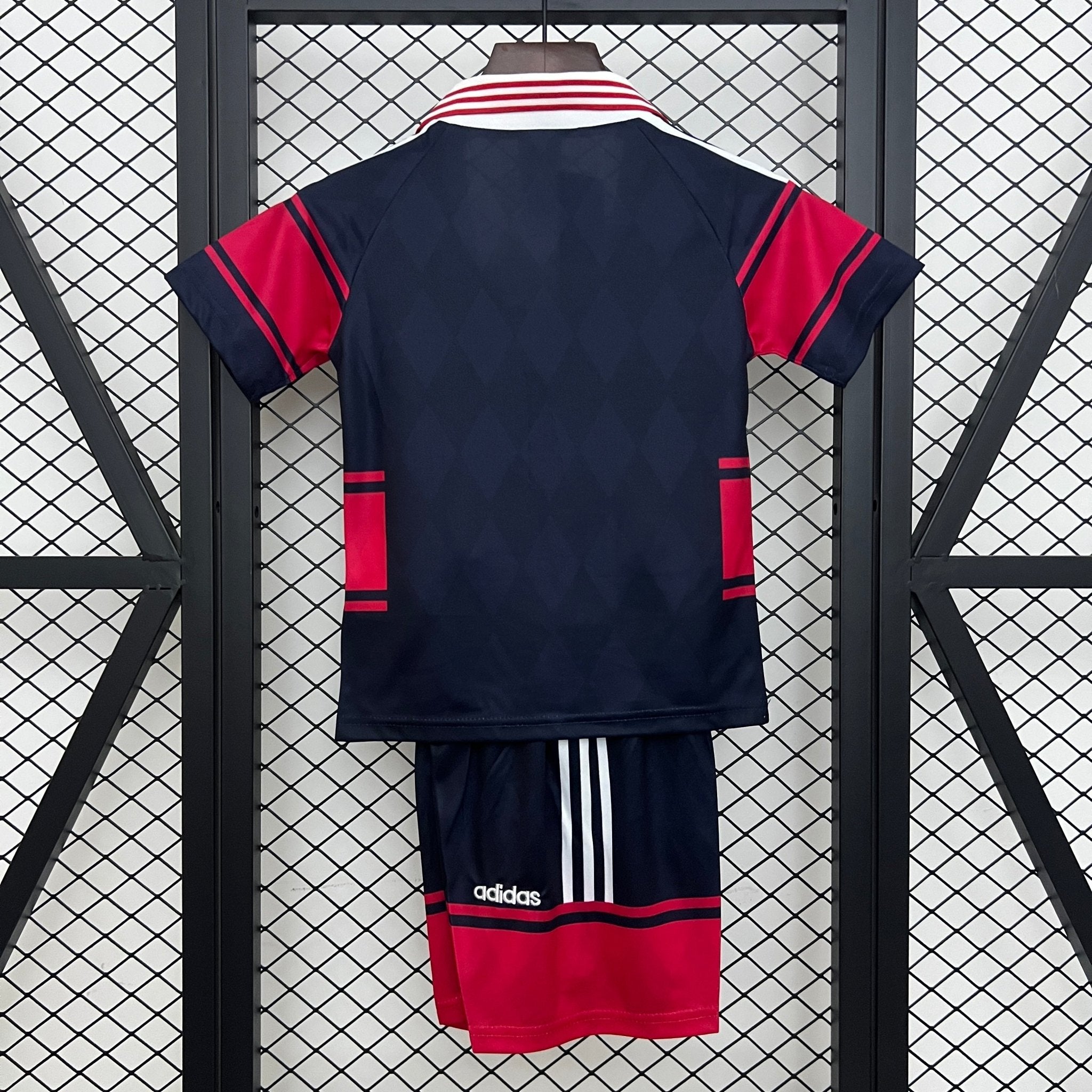 BAYERN MUNICH PRIMERA EQUIPACIÓN 97/99 NIÑOS RETRO - Bota de Oro Tienda