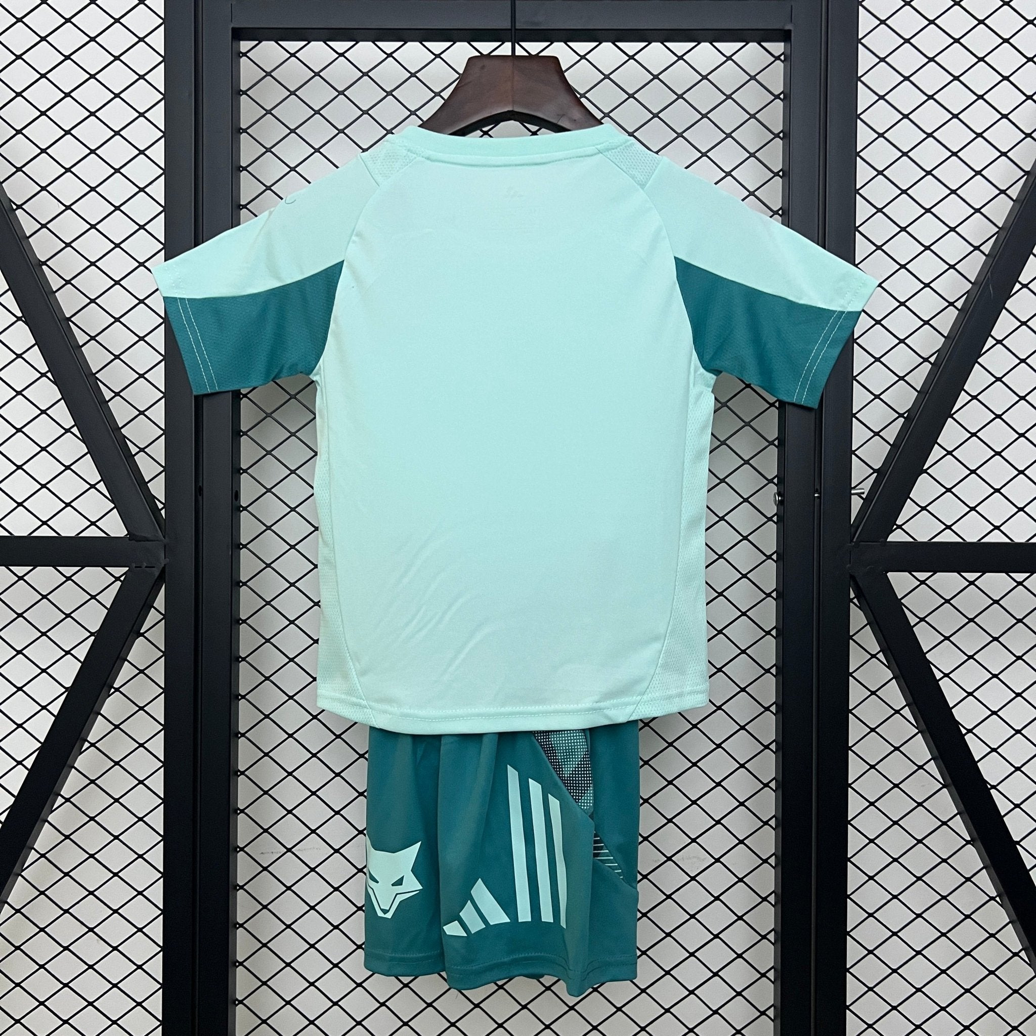 CRUZEIRO SEGUNDA EQUIPACIÓN ENTRENAMIENTO 25/26 NIÑOS - Bota de Oro Tienda