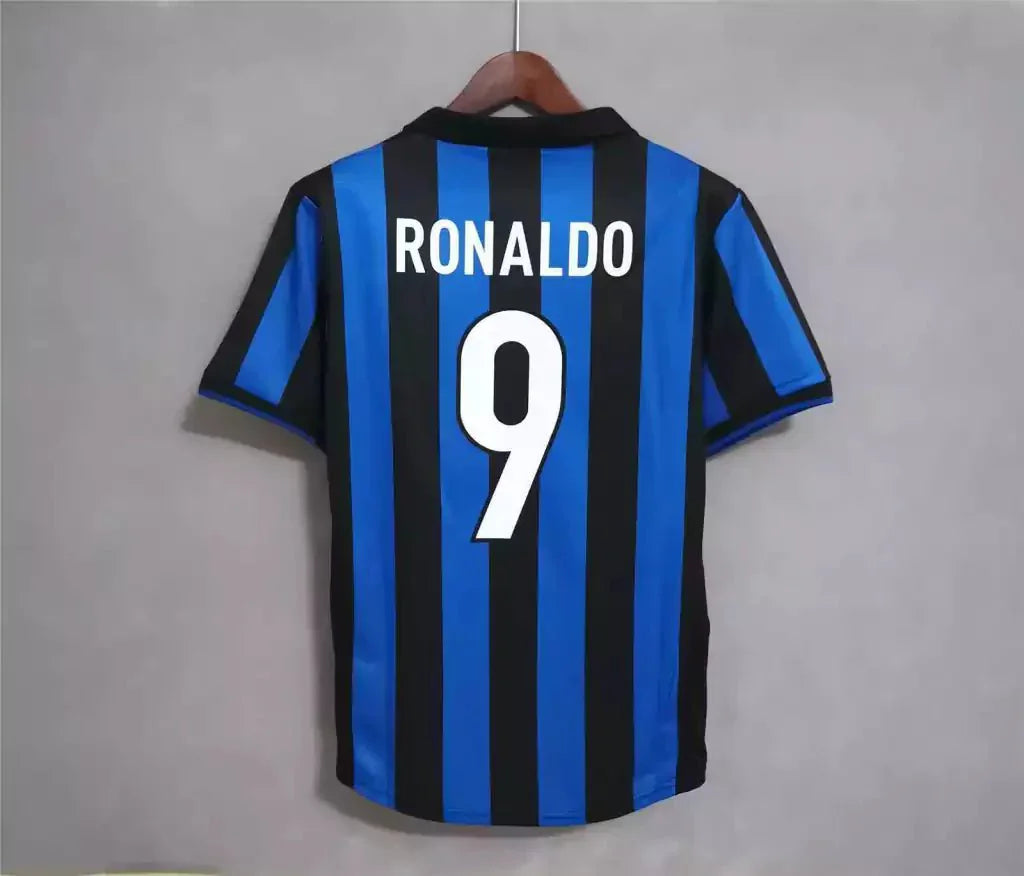 INTER DE MILAN I 98/99 (RETRO) - Bota de Oro Tienda