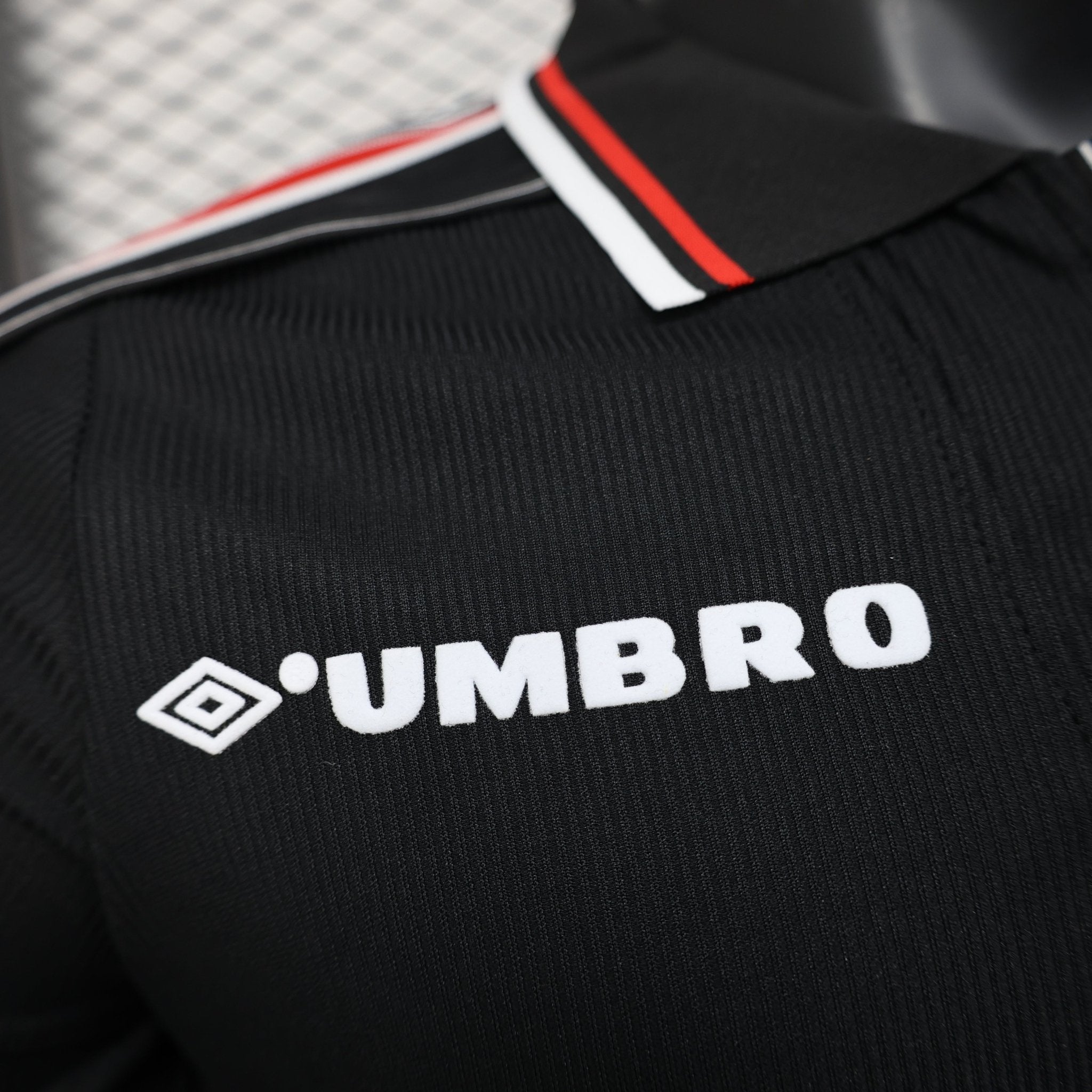 MANCHESTER UNITED EQUIPACIÓN ESPECIAL 25/26 (VERSIÓN JUGADOR) - Bota de Oro Tienda