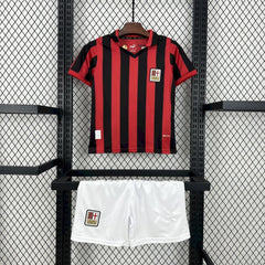 MILAN EQUIPACIÓN 125 AÑOS NIÑOS - Bota de Oro Tienda
