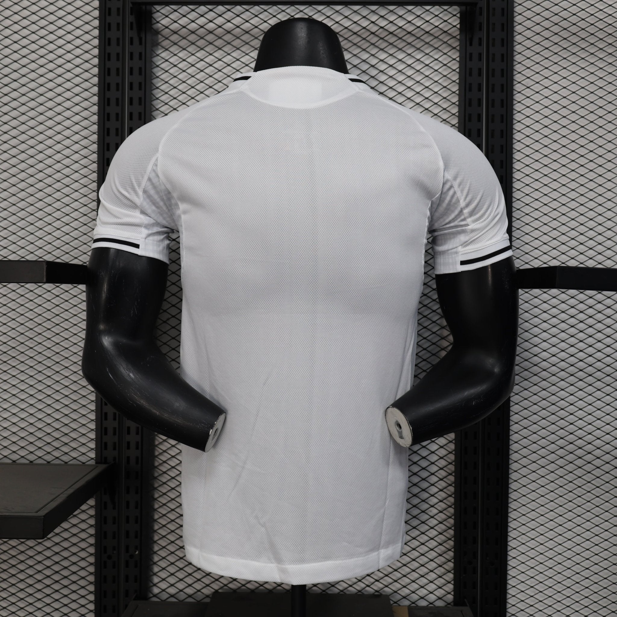 NEWCASTLE PRIMERA EQUIPACIÓN 25/26 (VERSIÓN JUGADOR) - Bota de Oro Tienda