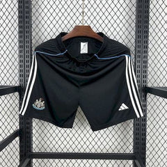 Newcastle United 2025/26 Primera Equipación Pantalón Corto - Bota de Oro Tienda
