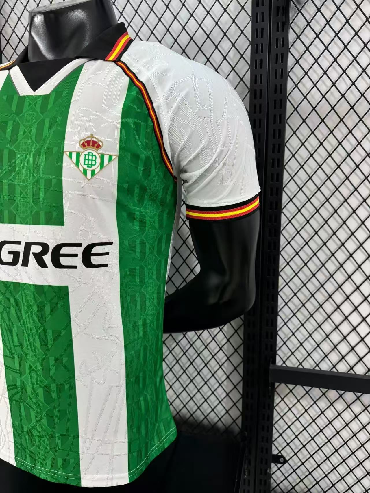 REAL BETIS EQUIPACIÓN ESPECIAL 25/26 (VERSIÓN JUGADOR) - Bota de Oro Tienda