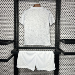 REAL MADRID CALENTAMIENTO 24/25 CONJUNTO INFANTIL - Bota de Oro Tienda