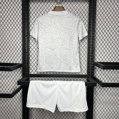 REAL MADRID CALENTAMIENTO 24/25 CONJUNTO INFANTIL - Bota de Oro Tienda