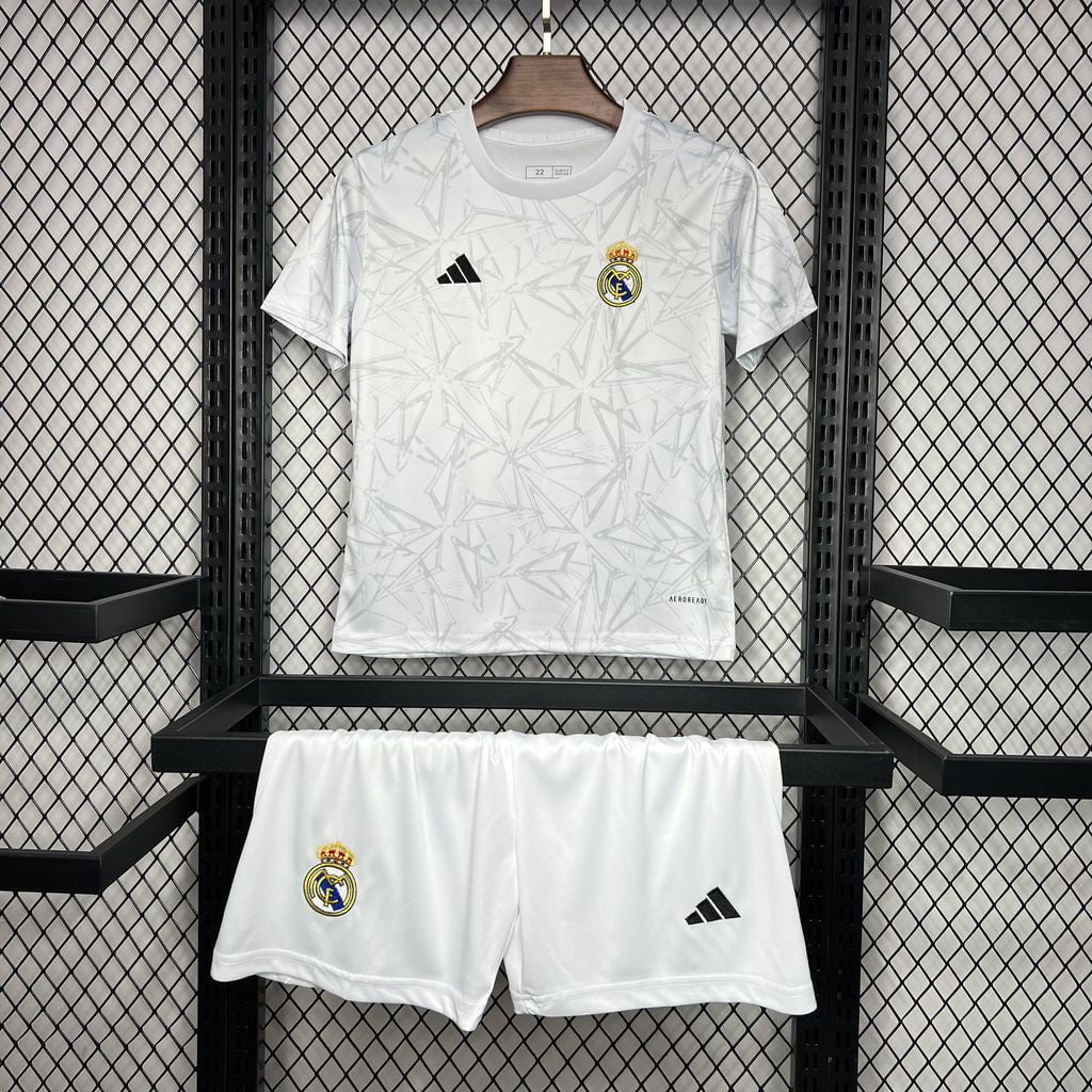 REAL MADRID CALENTAMIENTO 24/25 CONJUNTO INFANTIL - Bota de Oro Tienda