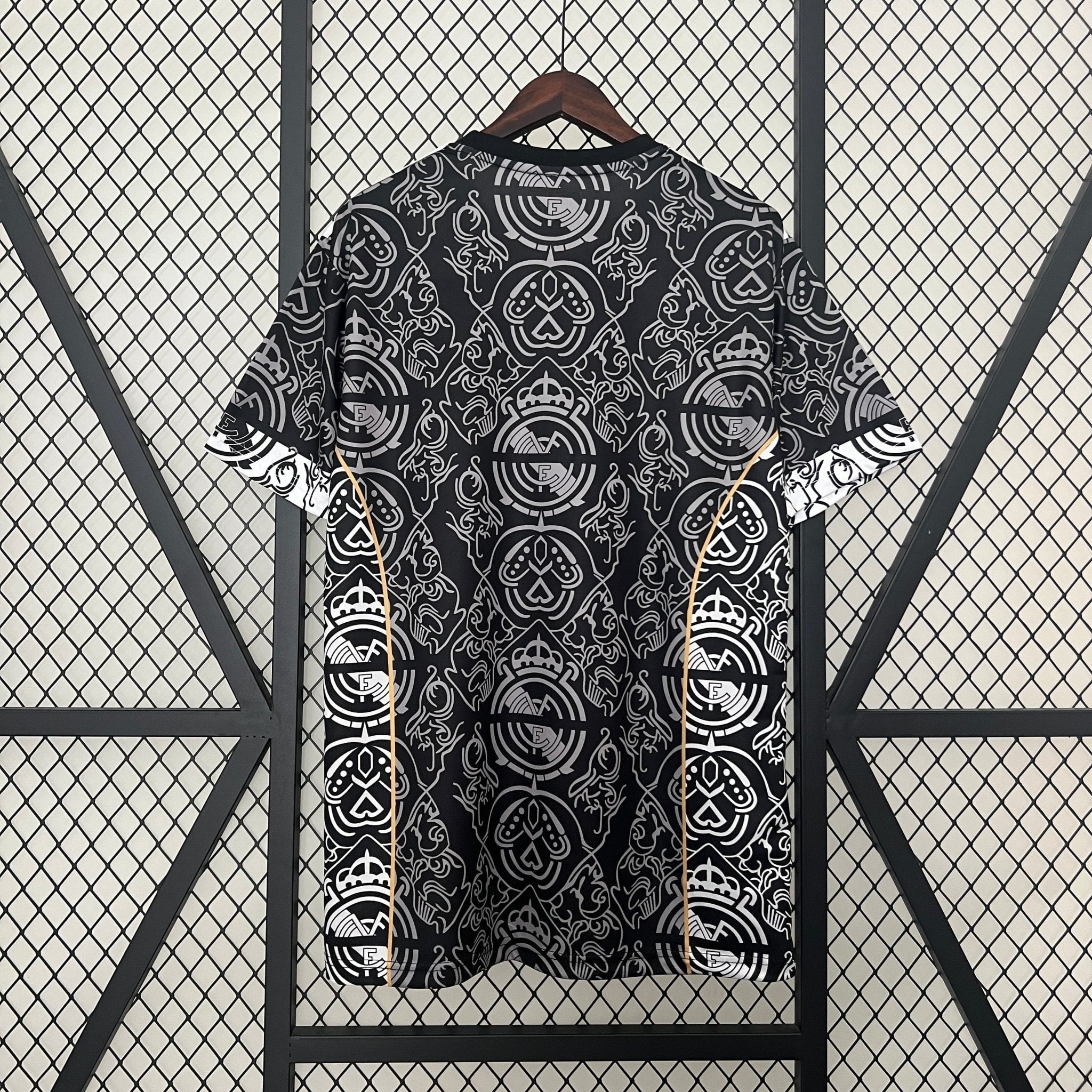 REAL MADRID EDICIÓN ESPECIAL IV 24/25 HOMBRE - Bota de Oro Tienda