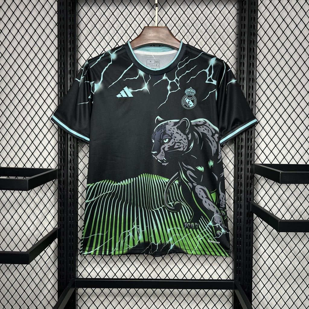 REAL MADRID EDICIÓN ESPECIAL NEGRO Y VERDE 24/25 HOMBRE - Bota de Oro Tienda
