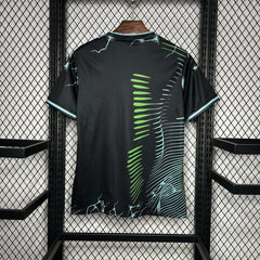 REAL MADRID EDICIÓN ESPECIAL NEGRO Y VERDE 24/25 HOMBRE - Bota de Oro Tienda