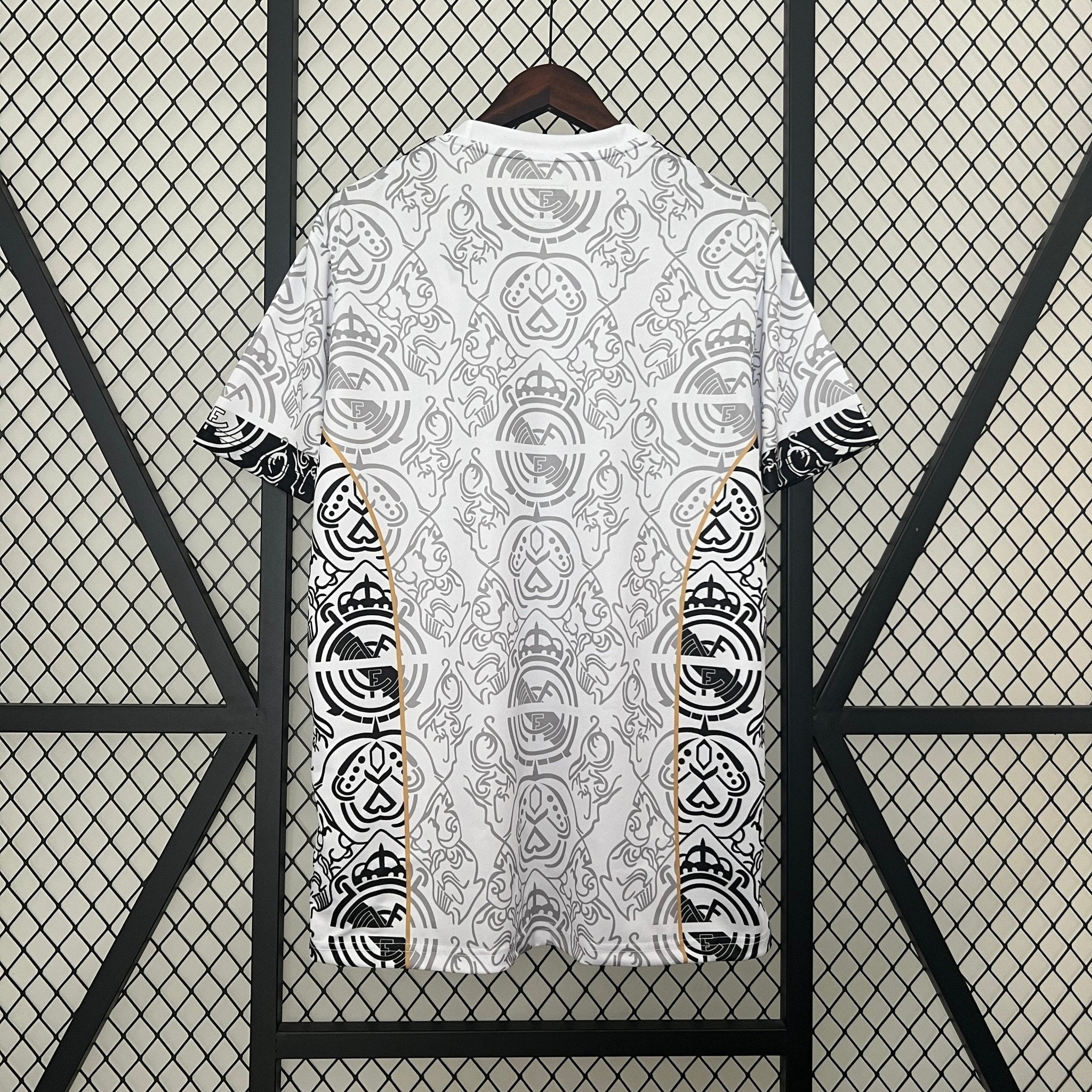 REAL MADRID EDICIÓN ESPECIAL V 24/25 HOMBRE - Bota de Oro Tienda