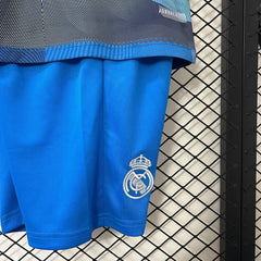 REAL MADRID EQUIPACIÓN ENTRENAMIENTO 25/26 NIÑOS - Bota de Oro Tienda