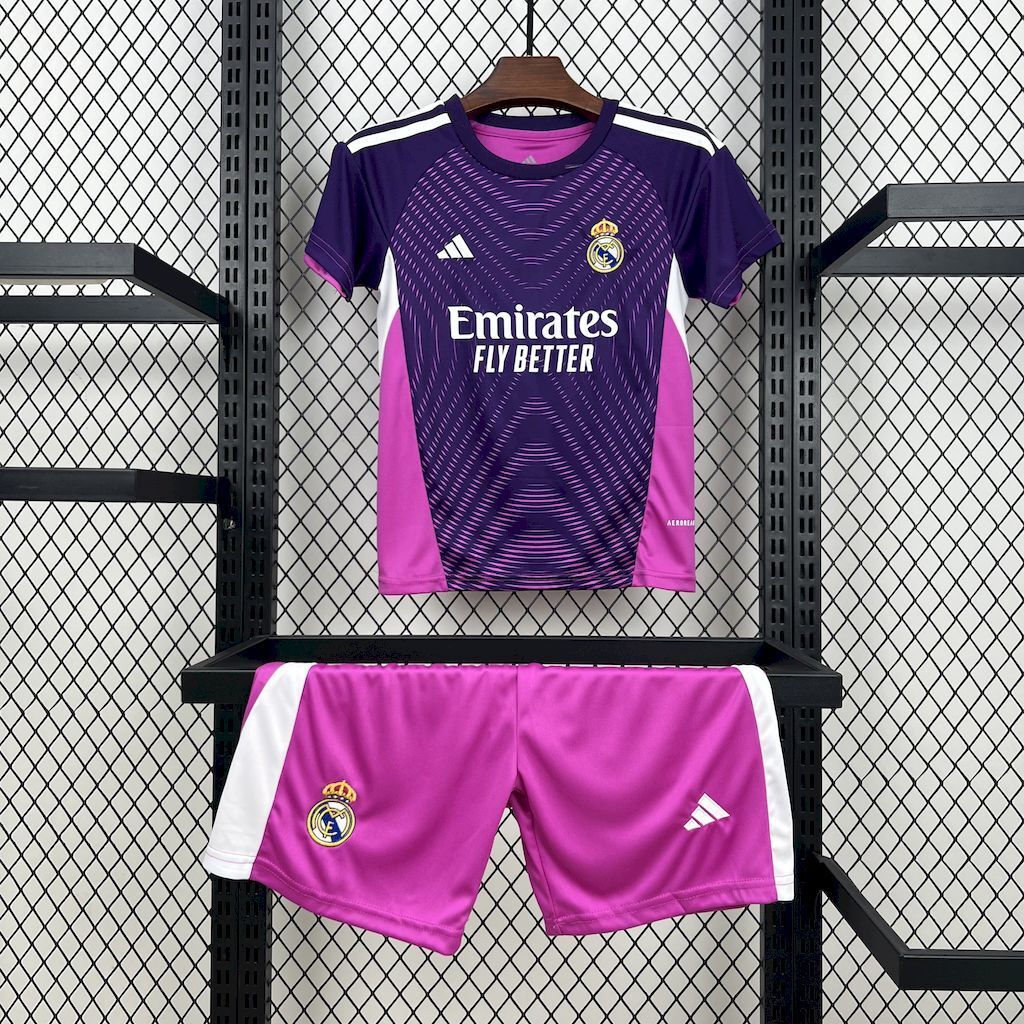 REAL MADRID EQUIPACIÓN PORTERO ROSA 25/26 NIÑOS - Bota de Oro Tienda