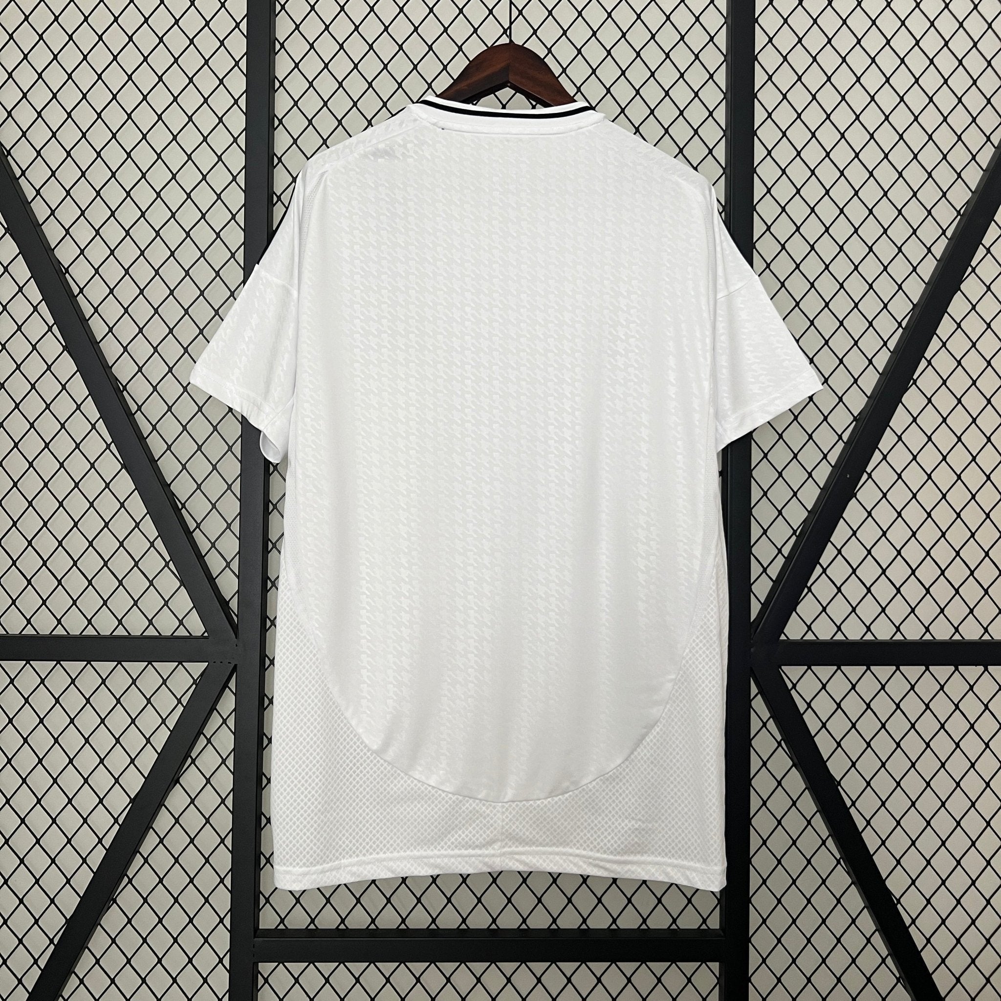 REAL MADRID I 24/25 HOMBRE (PARCHE UCL) - Bota de Oro Tienda