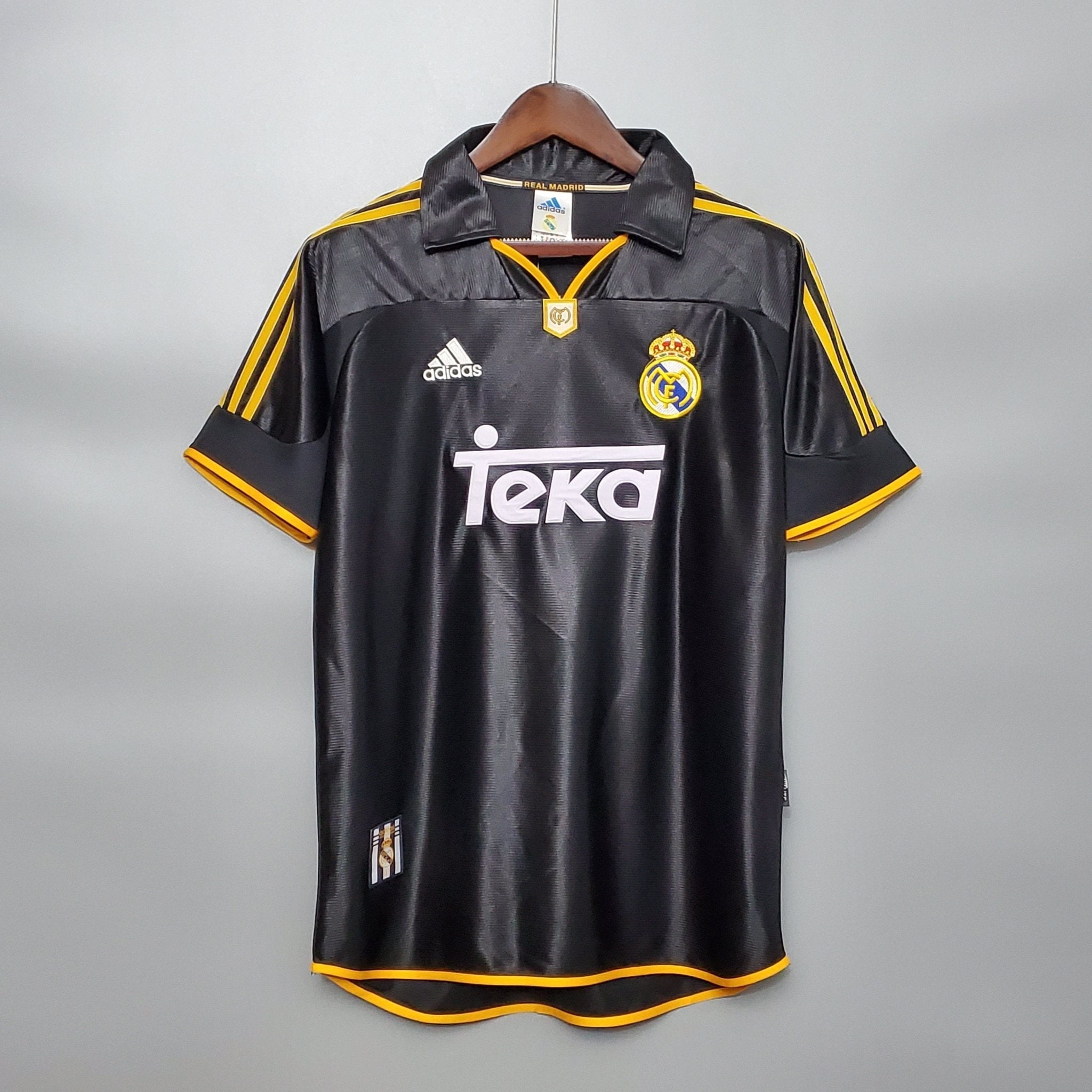 REAL MADRID II 98/99 HOMBRE (RETRO) - Bota de Oro Tienda
