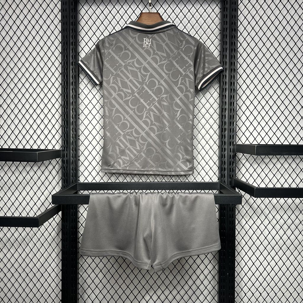 REAL MADRID III 24/25 CONJUNTO INFANTIL - Bota de Oro Tienda