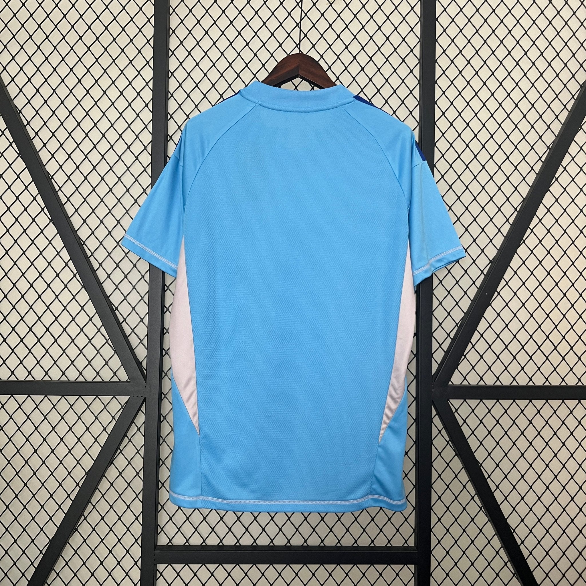 REAL MADRID PORTERO 24/25 HOMBRE - Bota de Oro Tienda