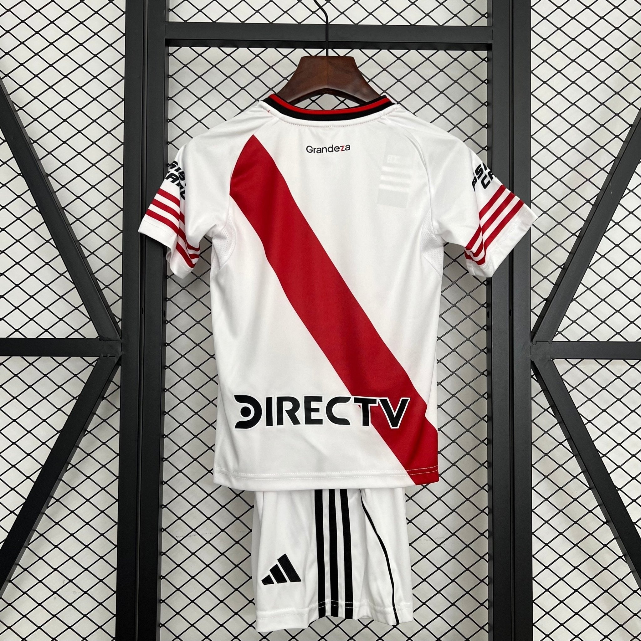 RIVER PLATE PRIMERA EQUIPACIÓN 25/26 NIÑOS - Bota de Oro Tienda