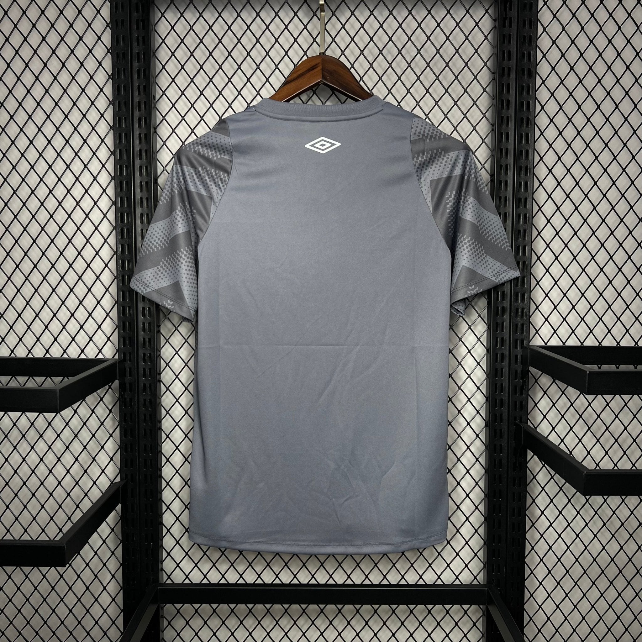 SANTOS CALENTAMIENTO ENTRENAMIENTO 24/25 HOMBRE - Bota de Oro Tienda