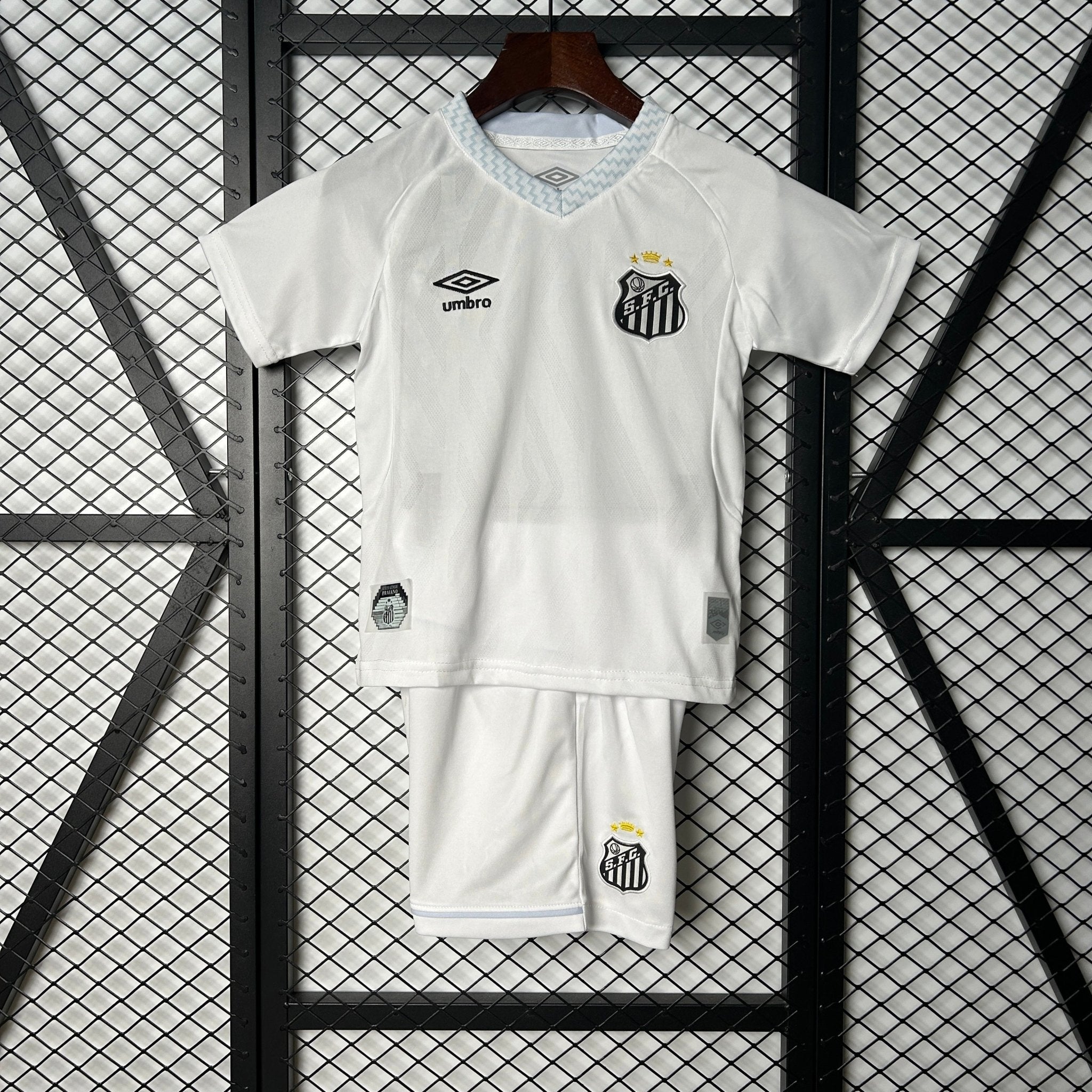 SANTOS PRIMERA EQUIPACIÓN 25/26 NIÑOS - Bota de Oro Tienda