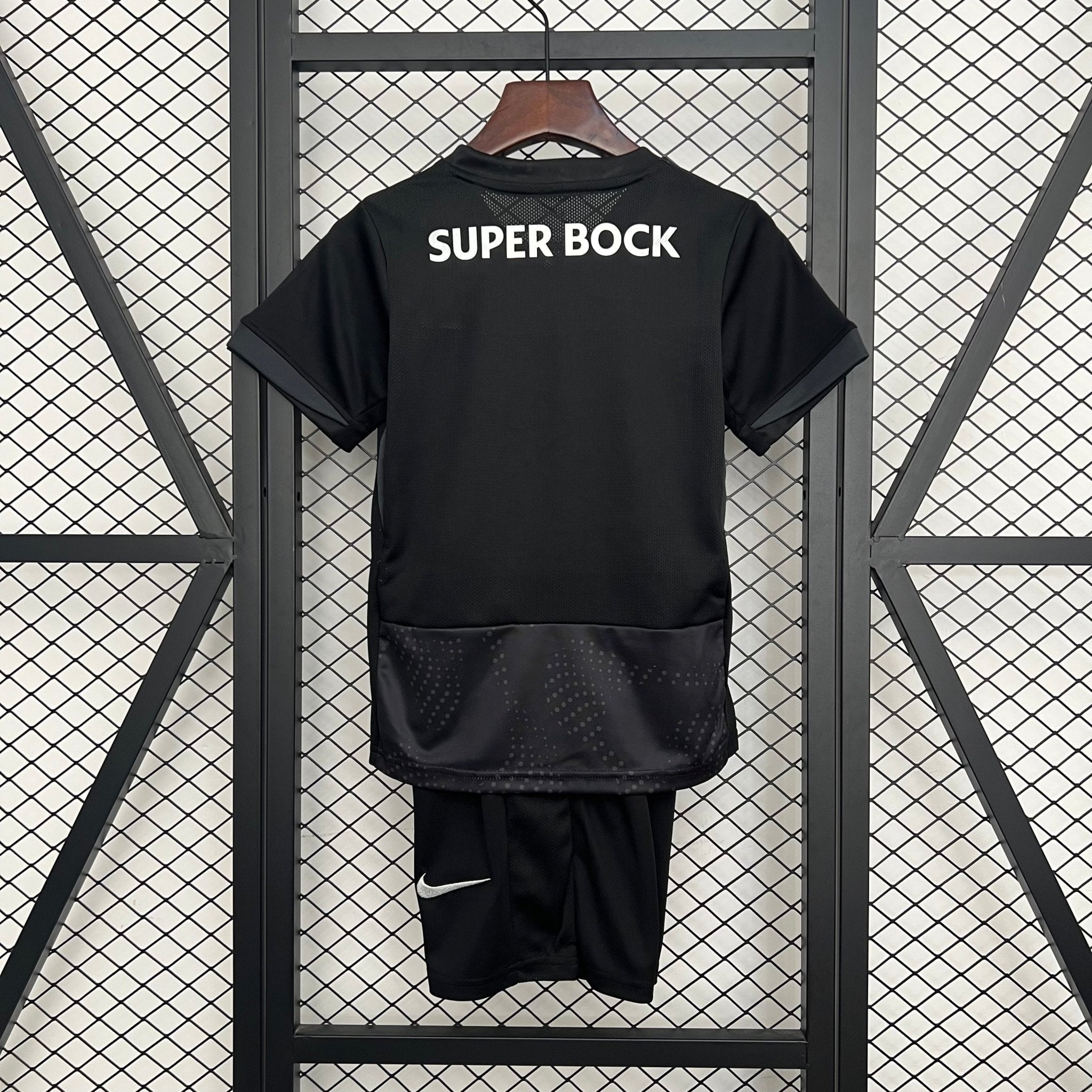 SPORTING LISBOA EQUIPACIÓN EDICION ESPECIAL 25/26 NIÑOS - Bota de Oro Tienda