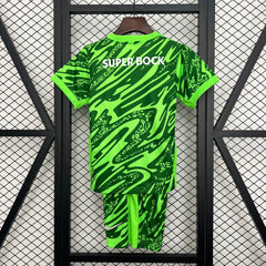 SPORTING LISBOA EQUIPACIÓN PORTERO II 25/26 NIÑOS - Bota de Oro Tienda