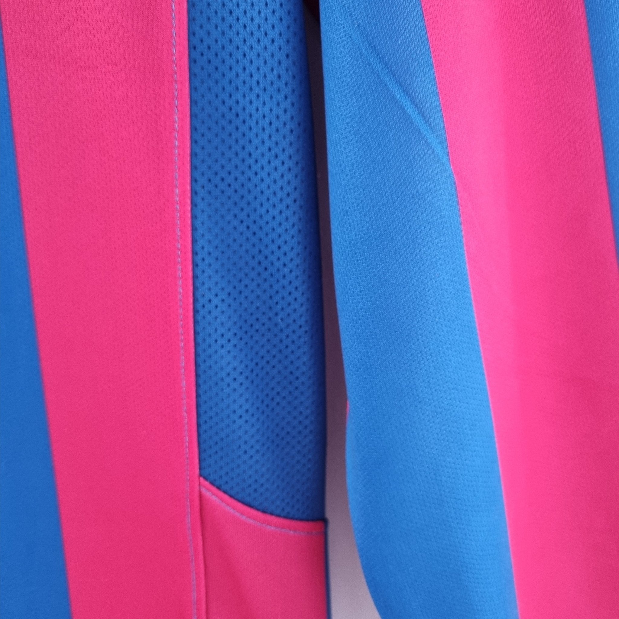 BARCELONA I 05/06 (RETRO) MANGA LARGA - Bota de Oro Tienda