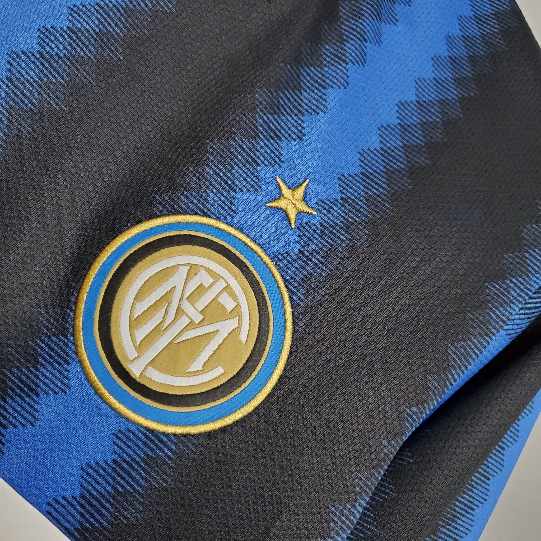 INTER DE MILAN II 10/11 HOMBRE (RETRO) MANGA LARGA - Bota de Oro Tienda