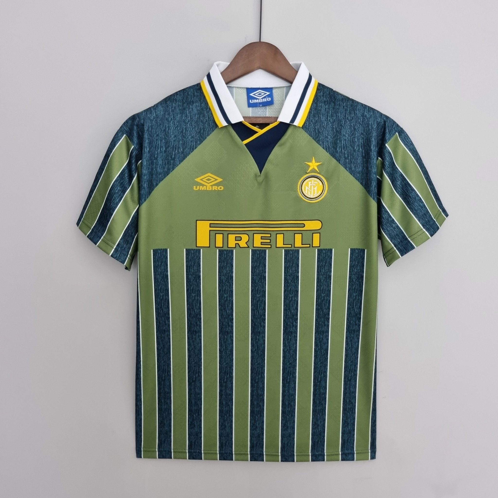 INTER DE MILAN XVI 95/96 HOMBRE (RETRO) - Bota de Oro Tienda