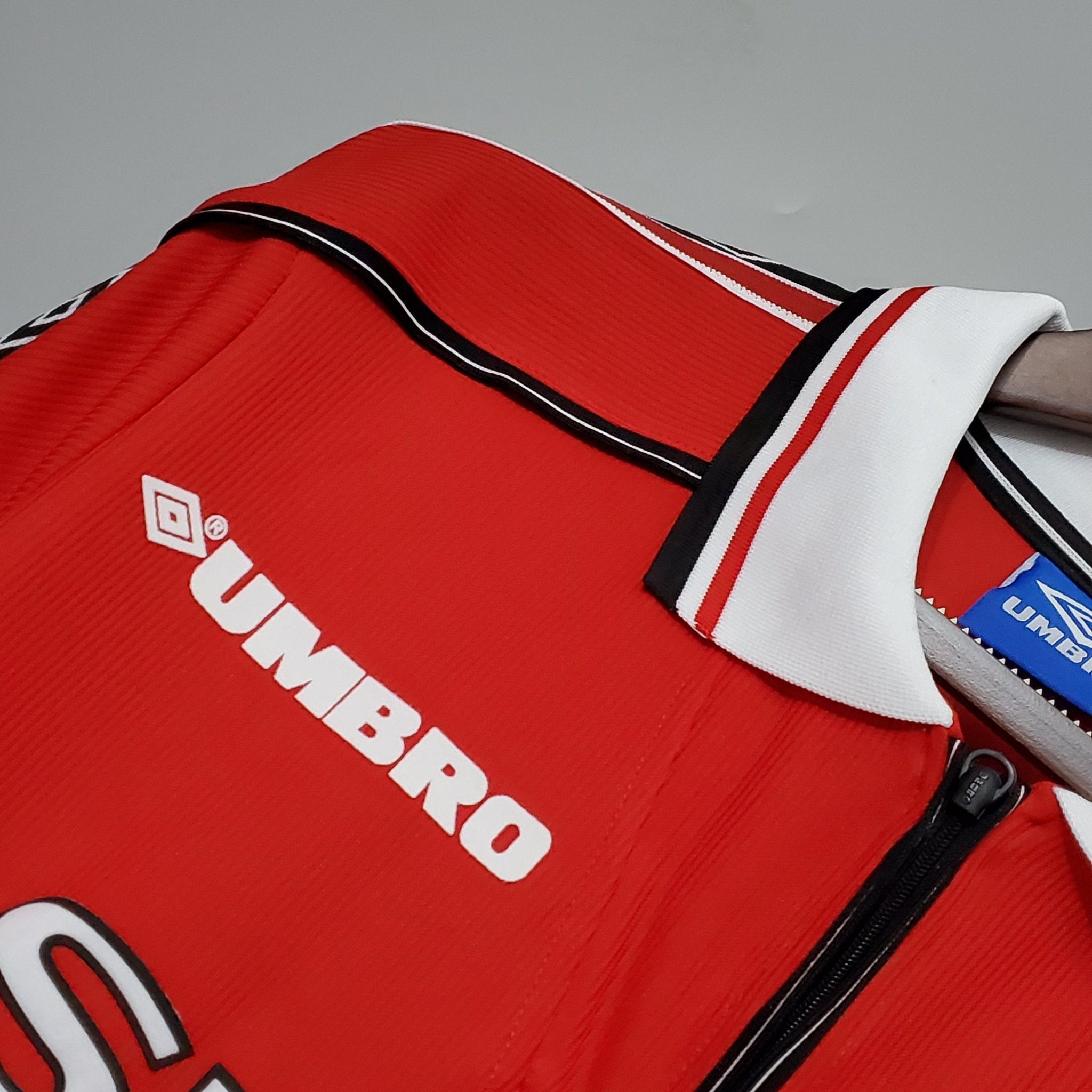 MANCHESTER UNITED I 98/99 HOMBRE (RETRO) MANGA LARGA - Bota de Oro Tienda