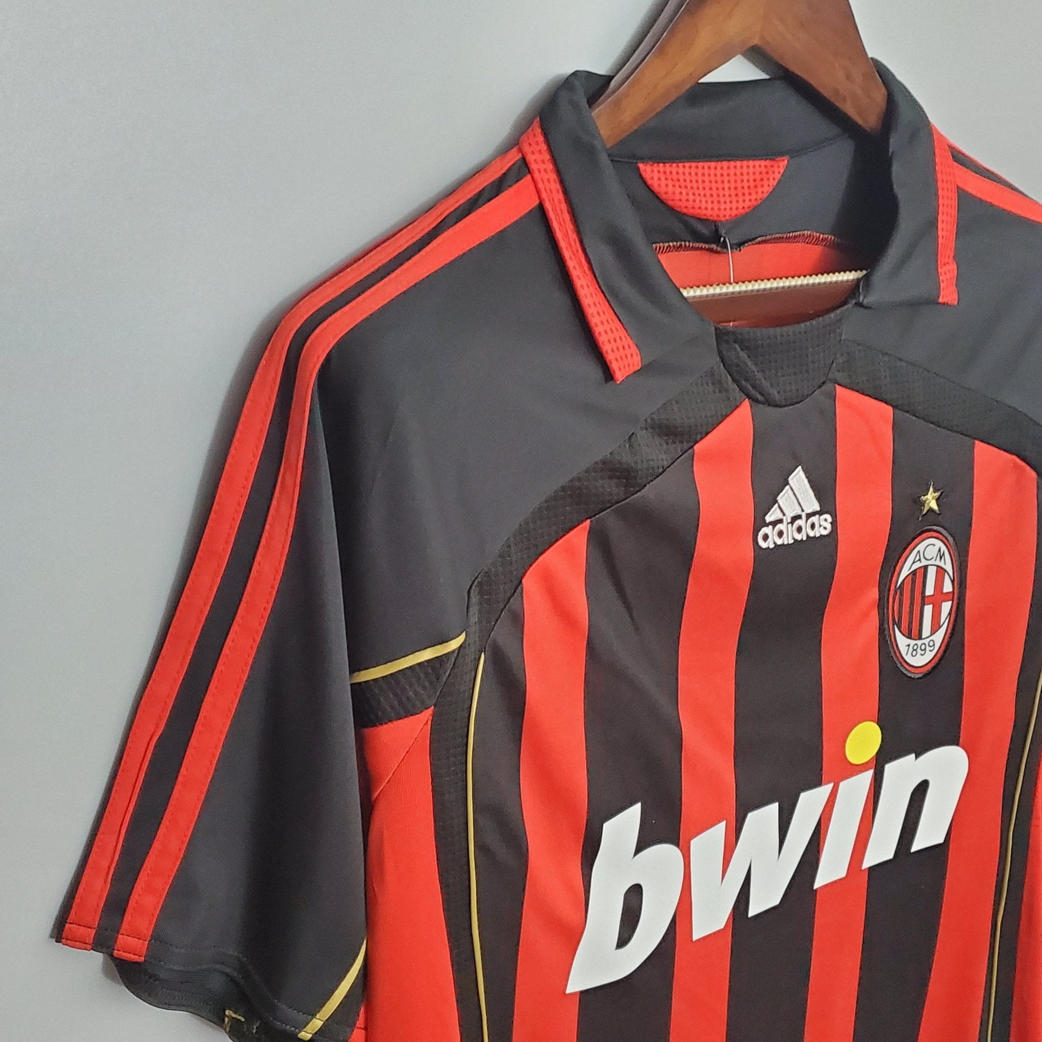 MILAN V 06/07 (RETRO) - Bota de Oro Tienda