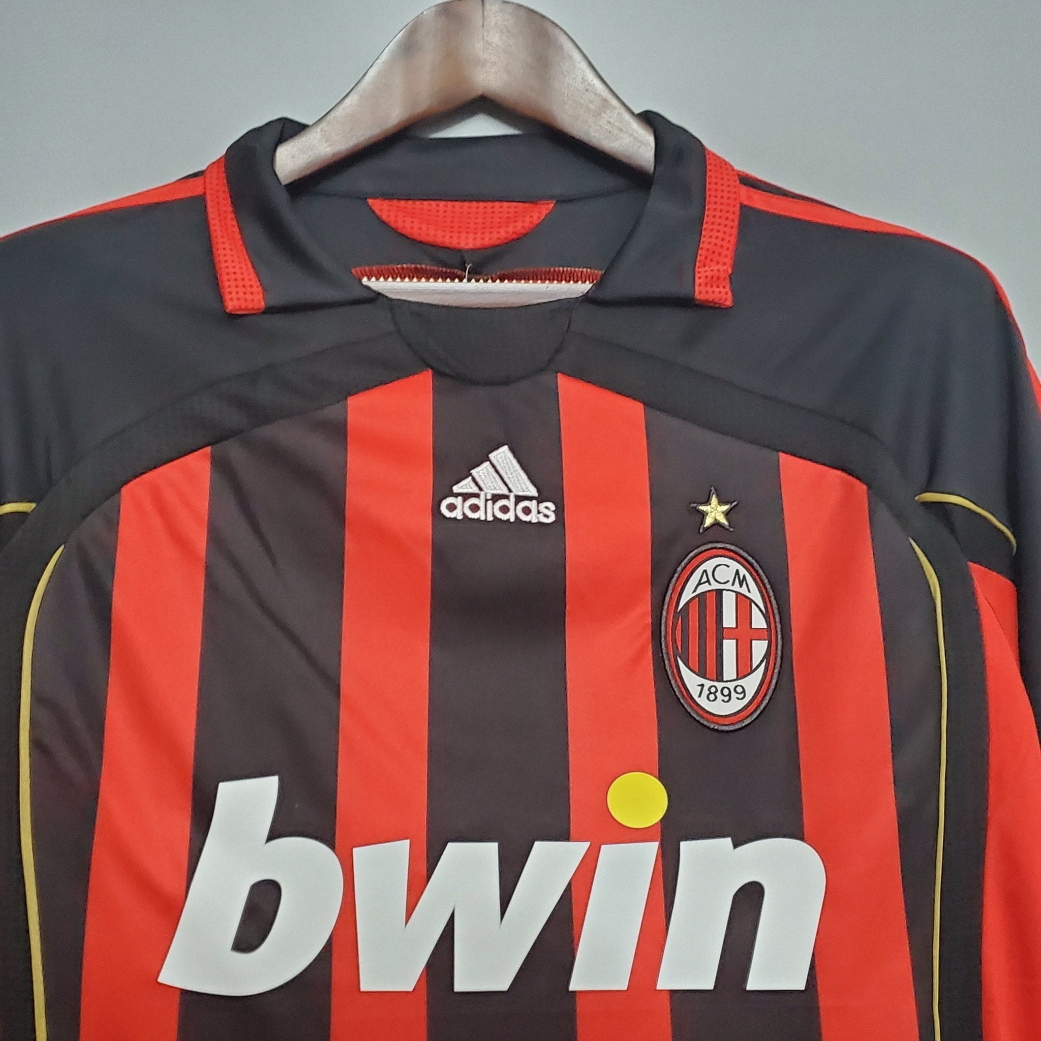MILAN V 06/07 (RETRO) - Bota de Oro Tienda
