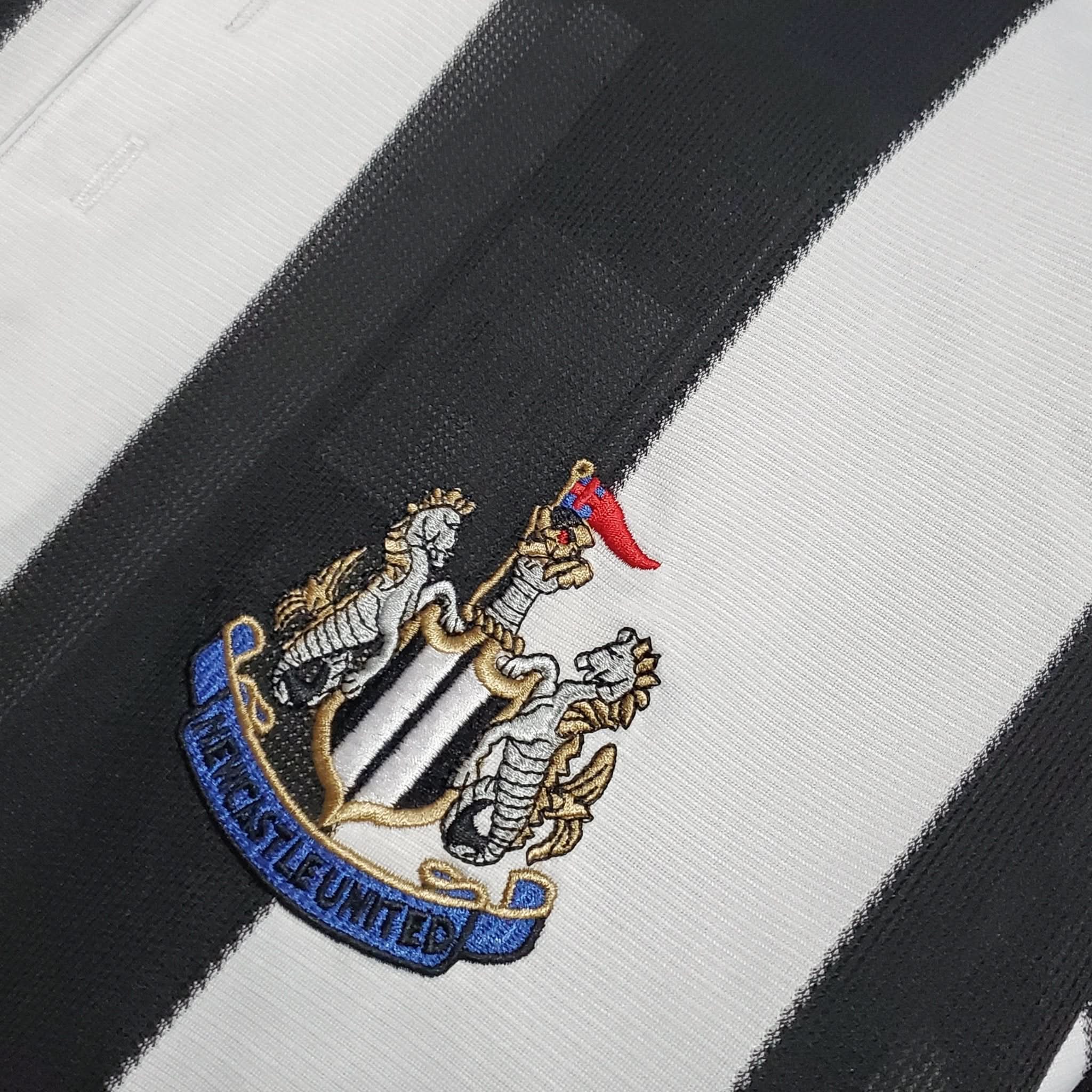 NEWCASTLE l 95/97 HOMBRE (RETRO) - Bota de Oro Tienda
