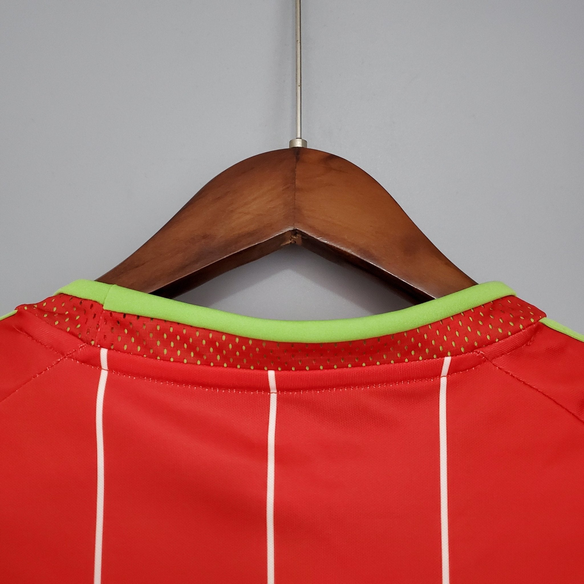 PAÍS DE GALES 2015 HOMBRE (RETRO) - Bota de Oro Tienda