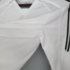 REAL MADRID I 05/06 MANGA LARGA HOMBRE (RETRO) - Bota de Oro Tienda